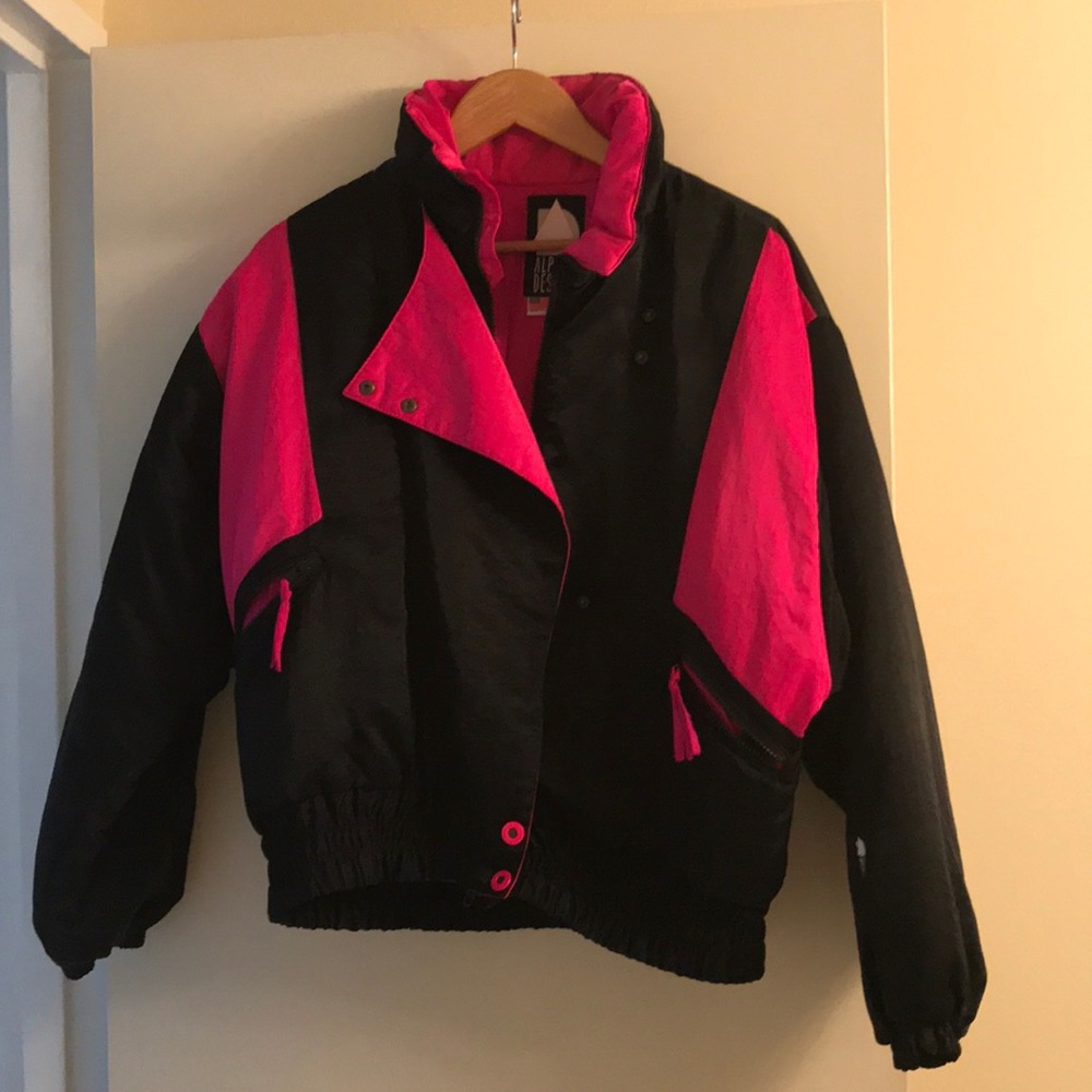 Ski jacket. Stylish, Warm and comfy